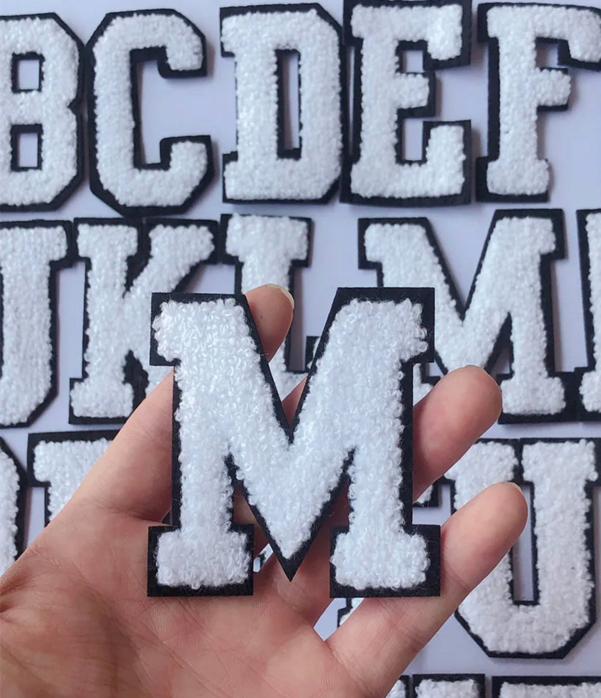 Parches de Letras Grandes con Efecto Bordado para Personalizar