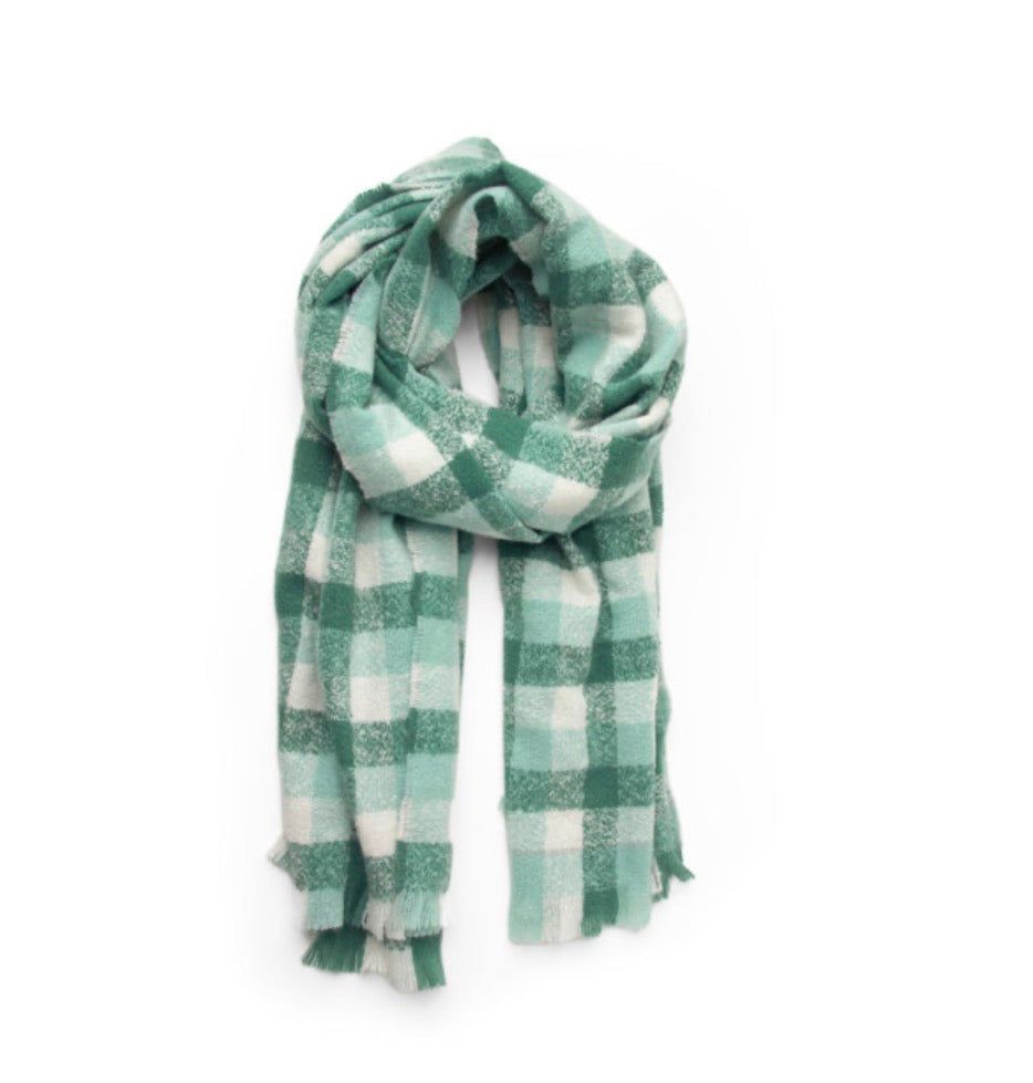 Oversized Cozy Scarf