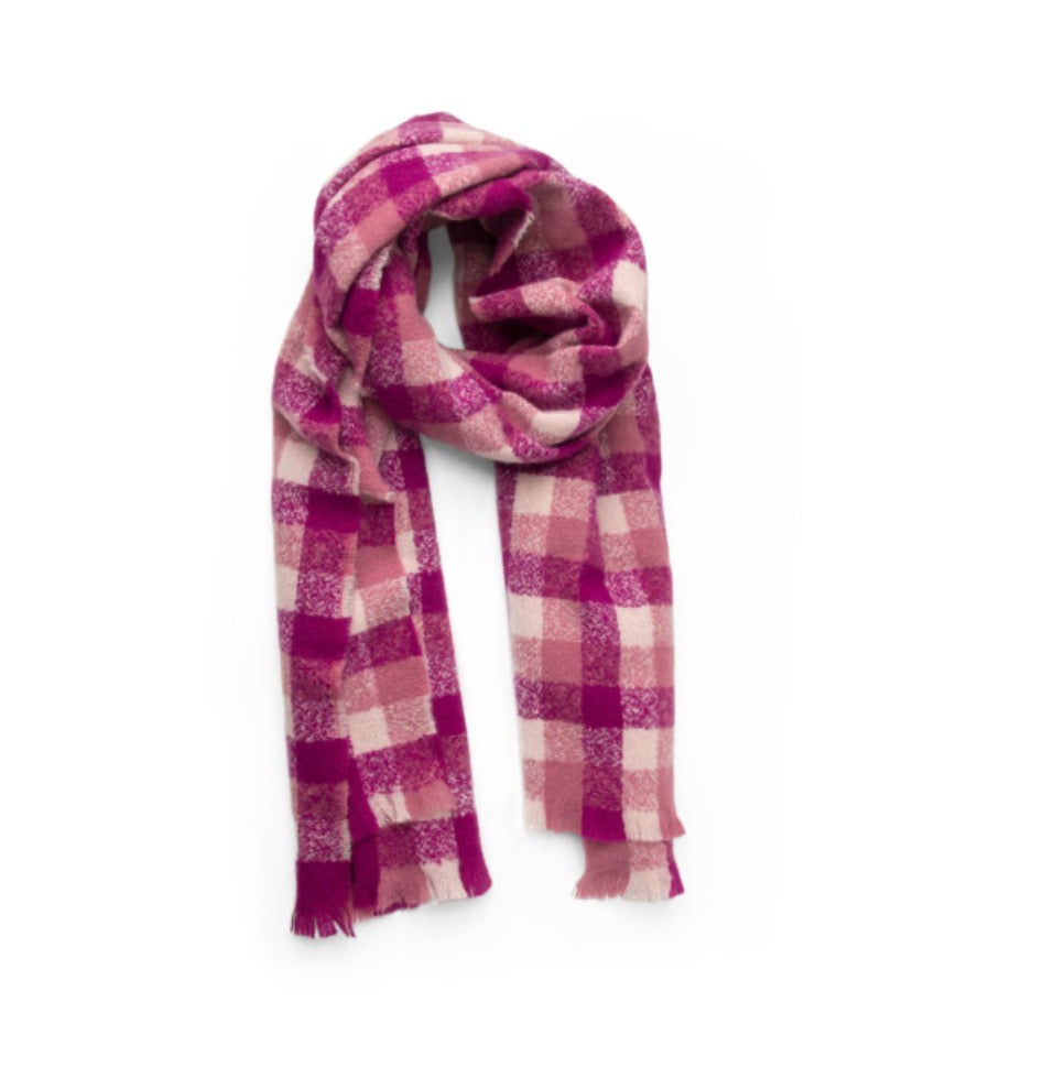 Oversized Cozy Scarf